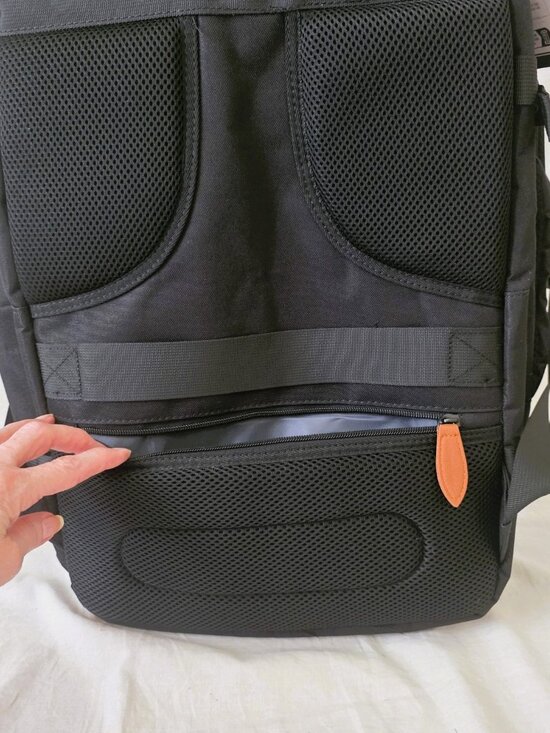 NWT! Muisse Laptop Travel Backpack Duffel Tote w/USB Cord and Luggage Strap